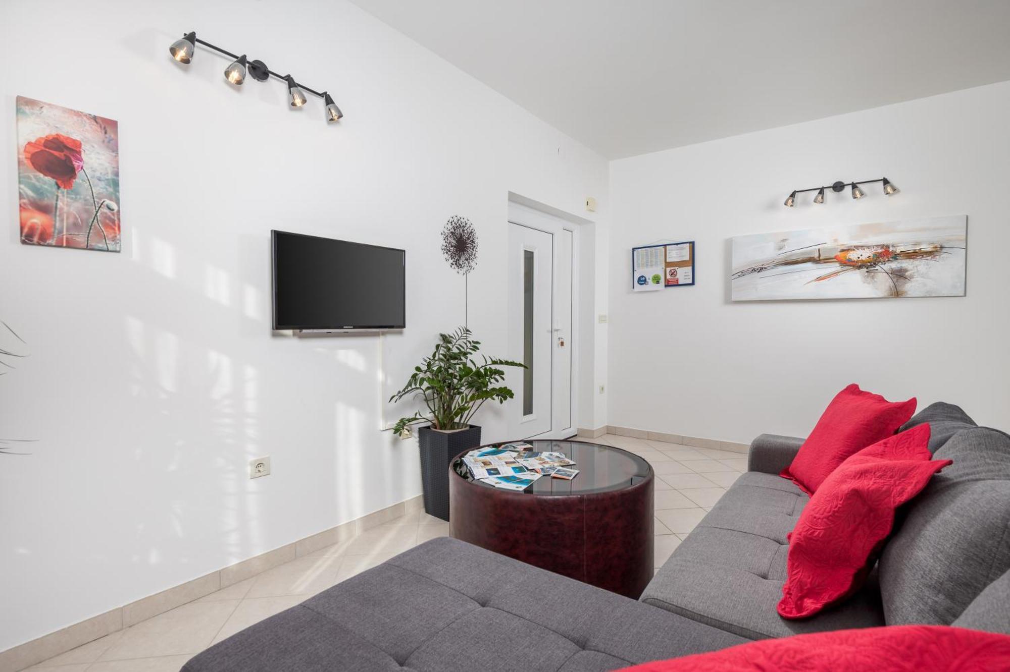 Apartments Kovacic Кральевица Экстерьер фото