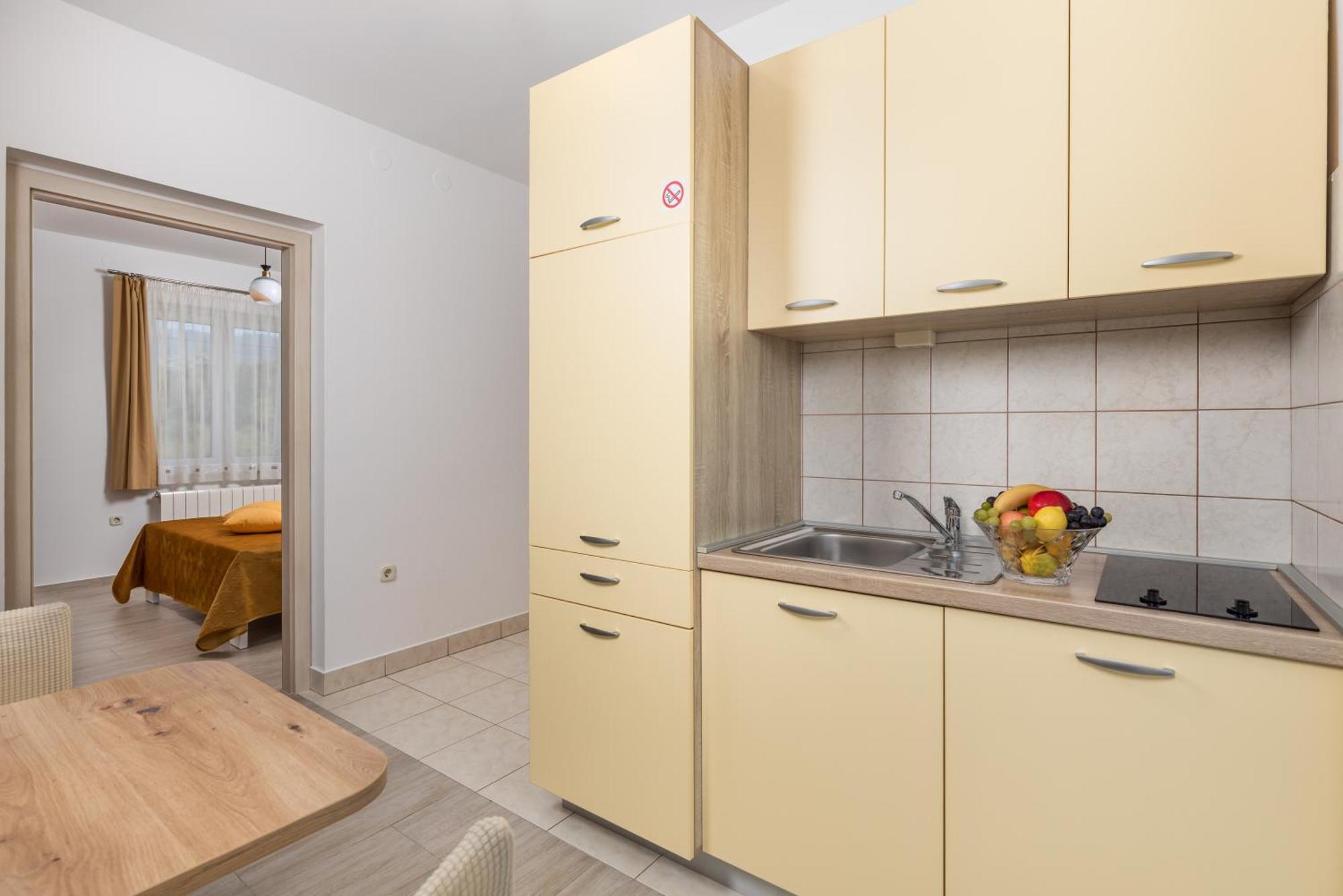 Apartments Kovacic Кральевица Экстерьер фото