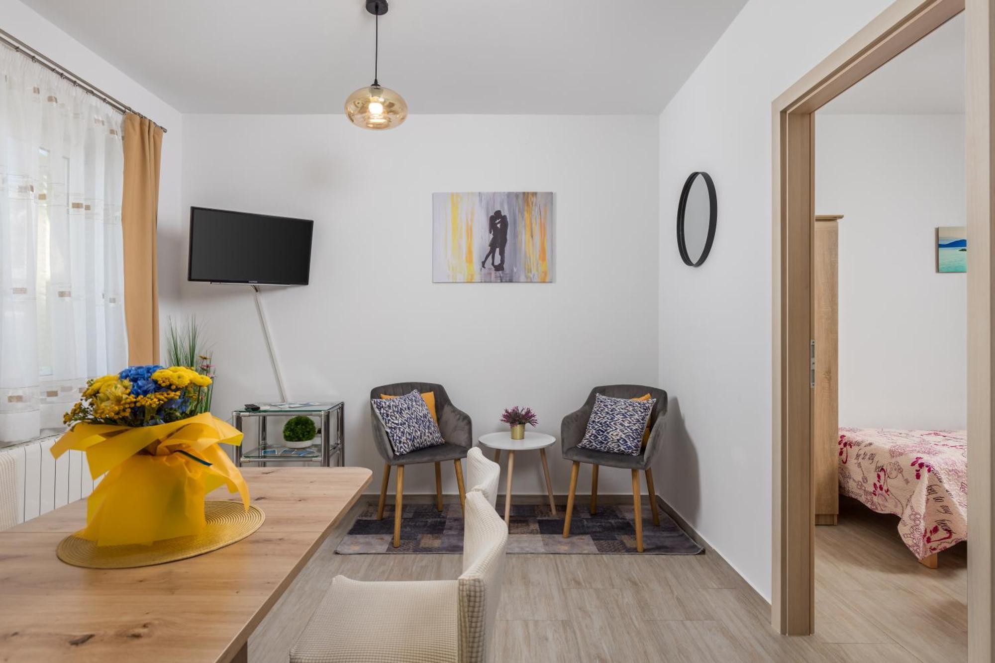 Apartments Kovacic Кральевица Экстерьер фото